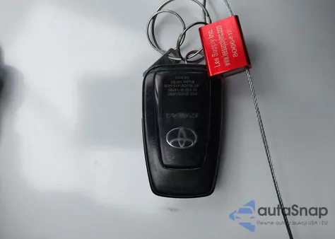 2019 Toyota Rav4 Xle from USA, damaged, VIN 2T3P1RFV6KW010615